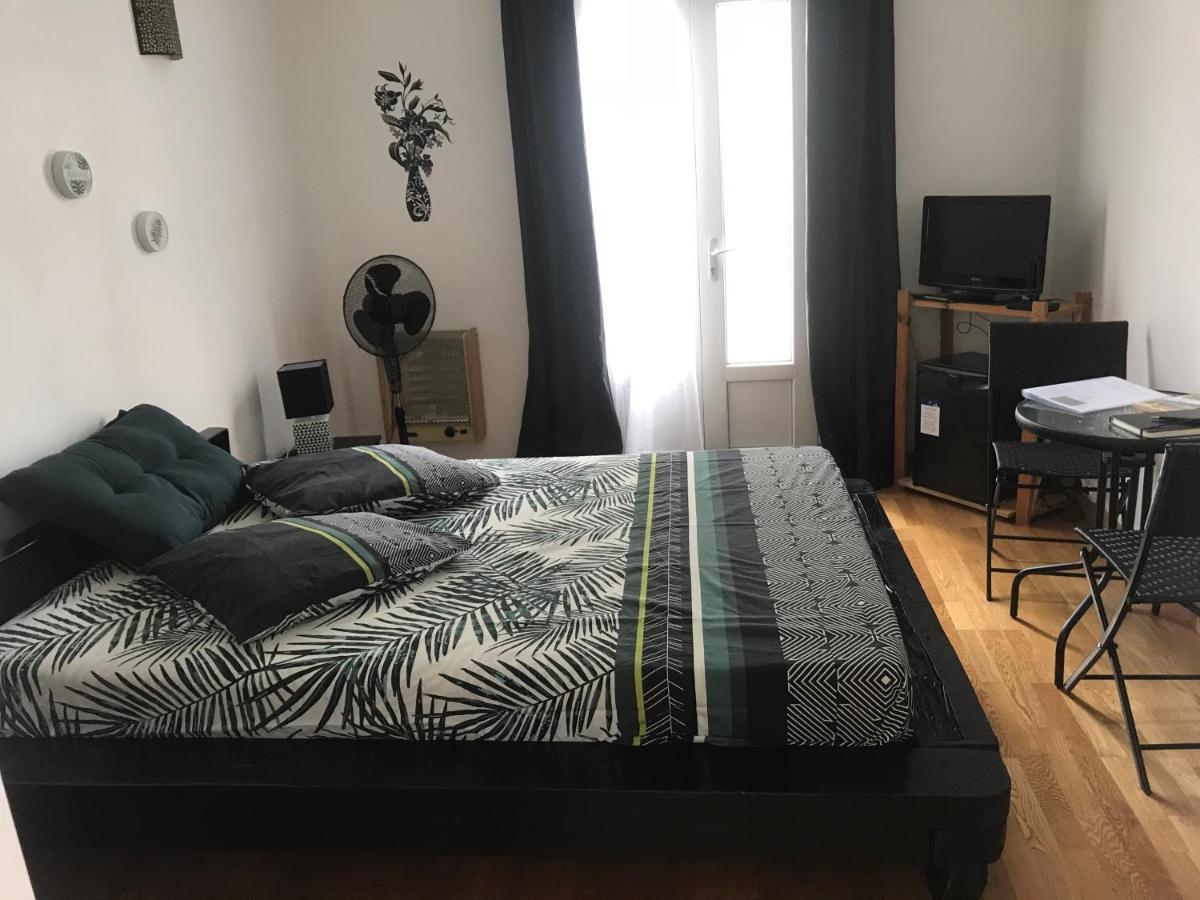 Chambre En Ardeche Du Sud Saint-Remeze Экстерьер фото